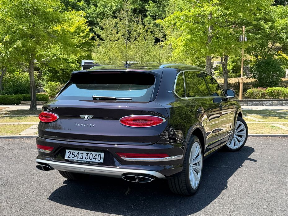 Bentley Bentayga 2024