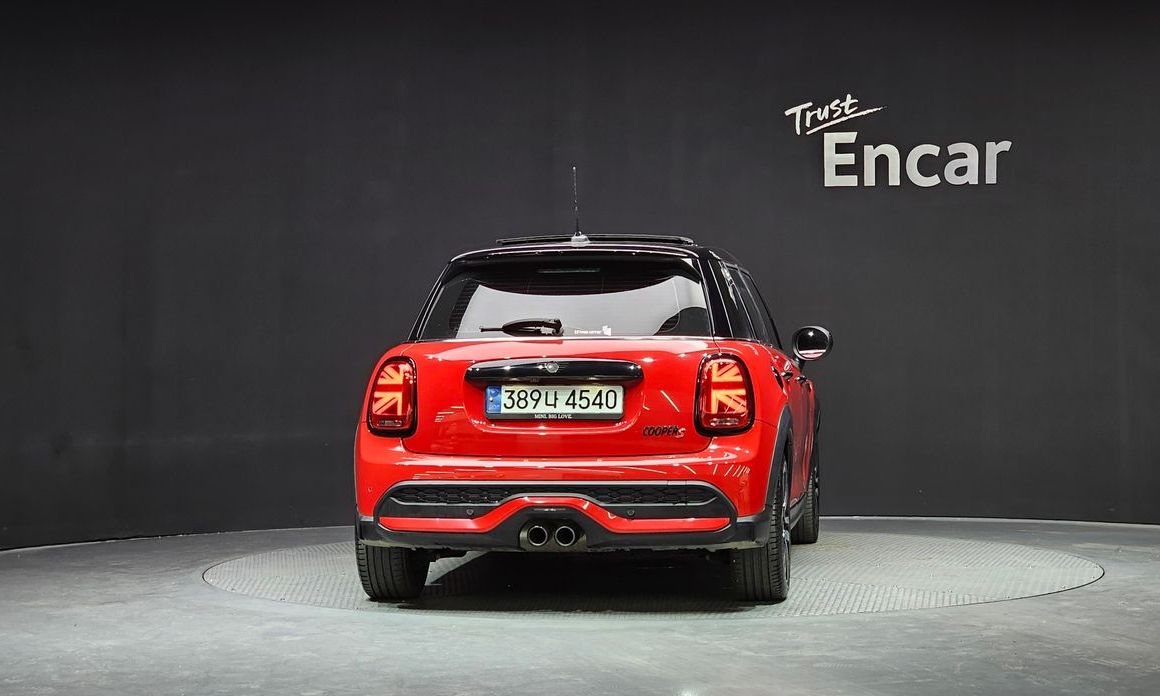 Mini Cooper 2024