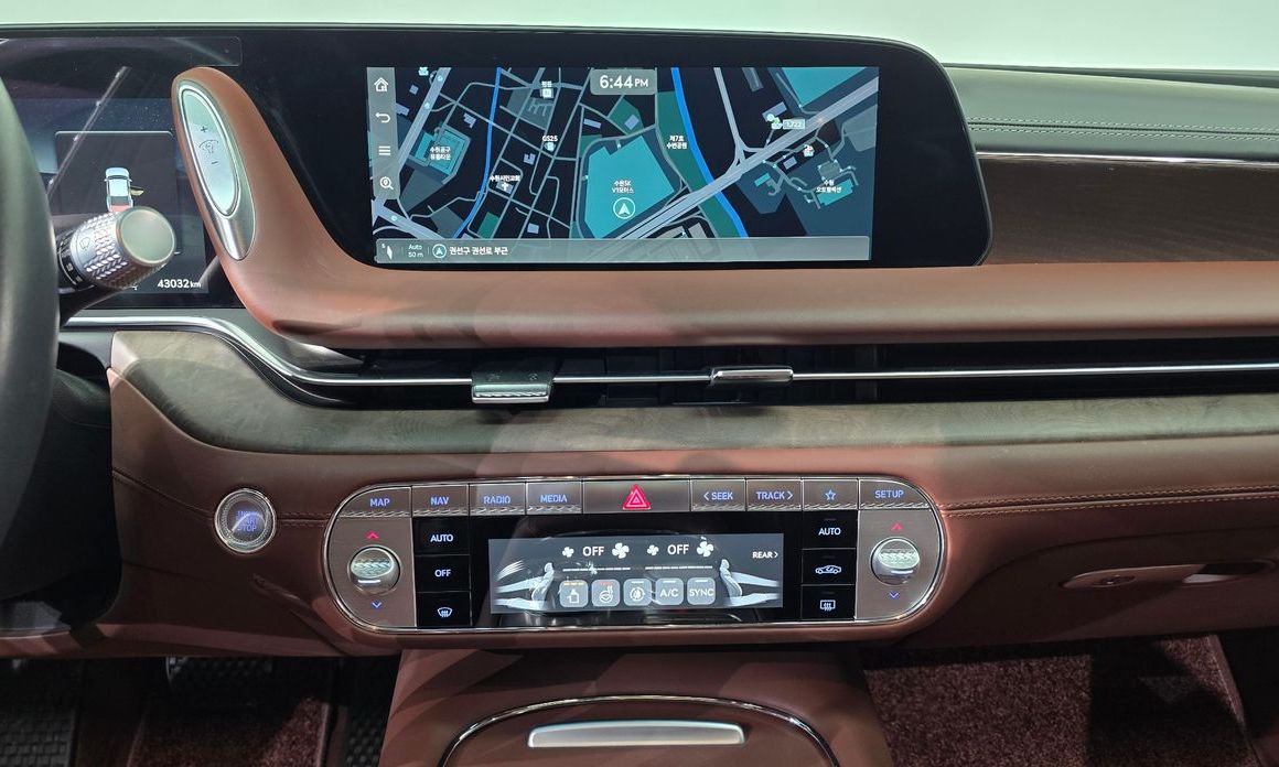 Genesis G90 2023