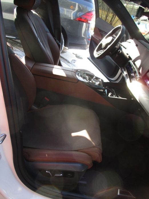 BMW 5-Series 2024