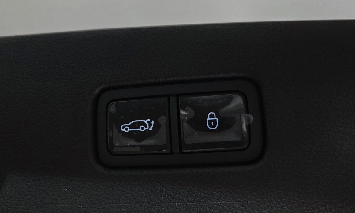 Genesis GV70 2025