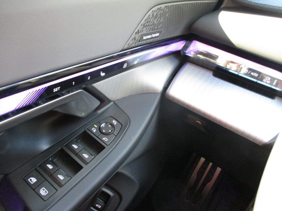 BMW 5-Series 2024