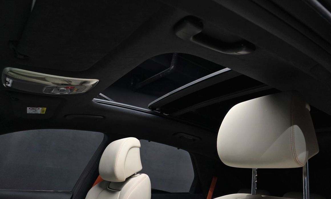 Genesis GV70 2025