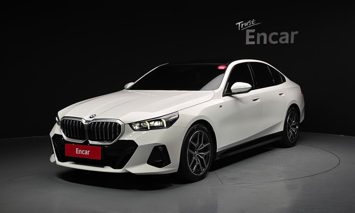 BMW 5-Series 2025