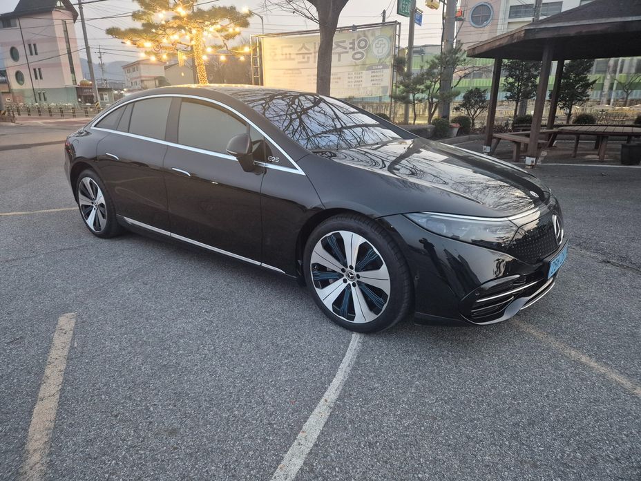 Mercedes-Benz EQS 2023