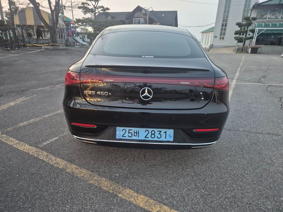 Mercedes-Benz EQS 2023