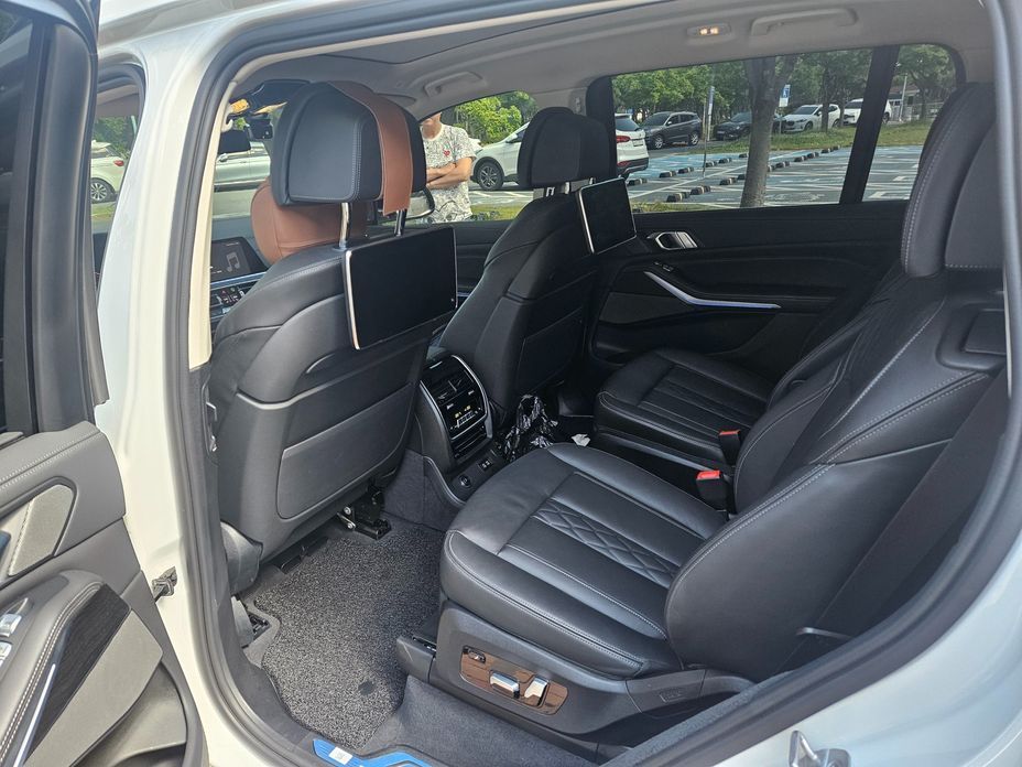 BMW X7 2020