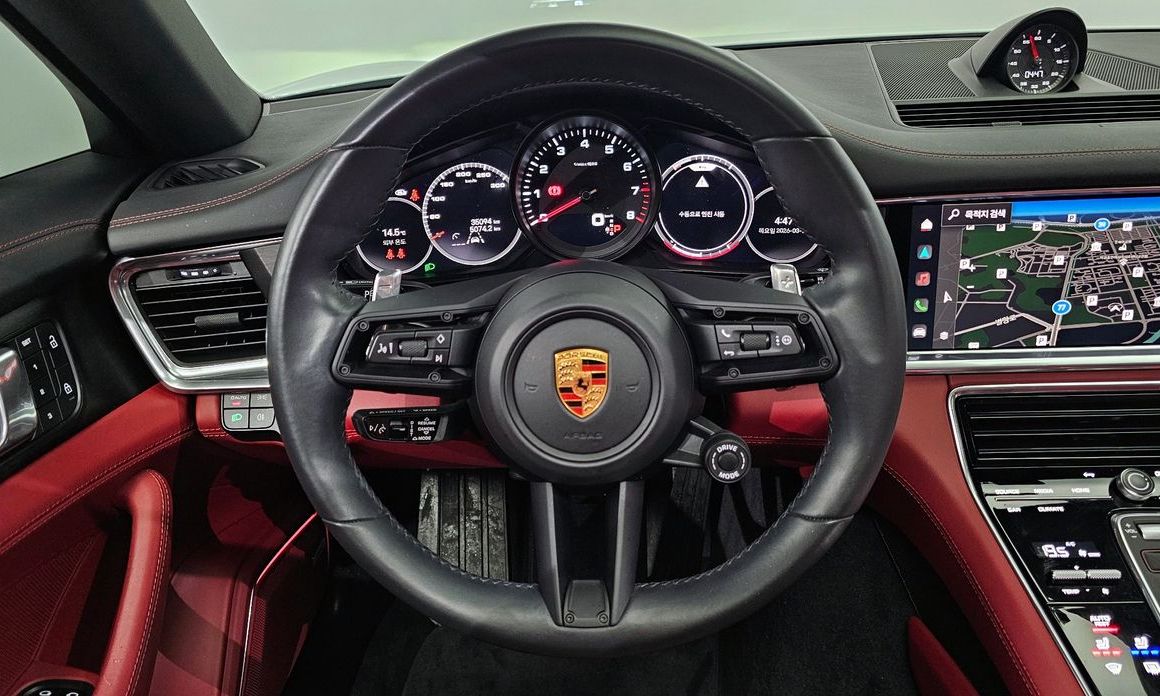 Porsche Panamera 2023