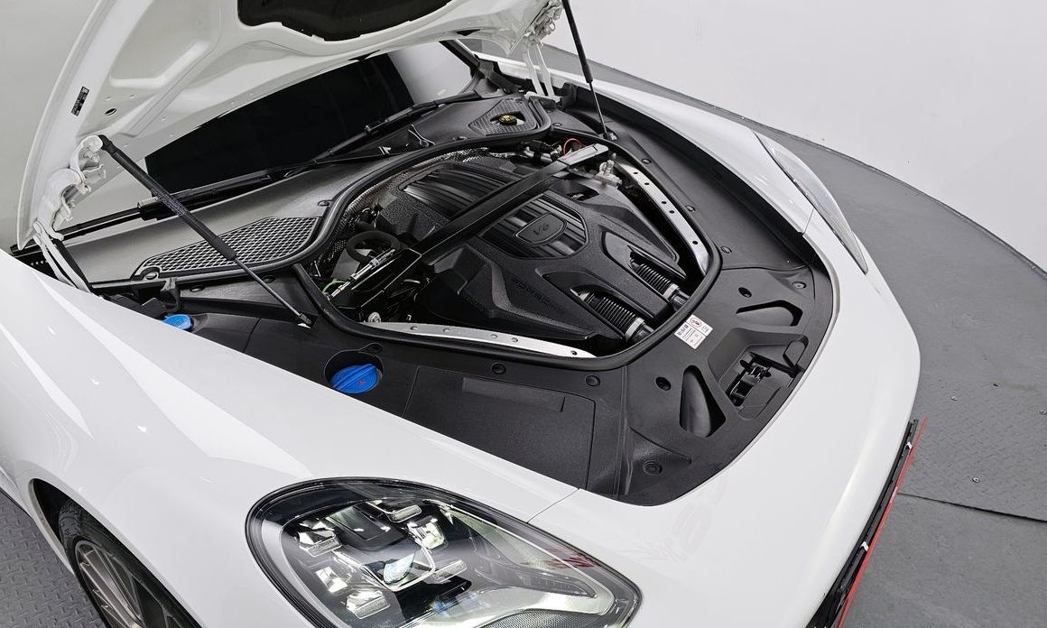 Porsche Panamera 2023