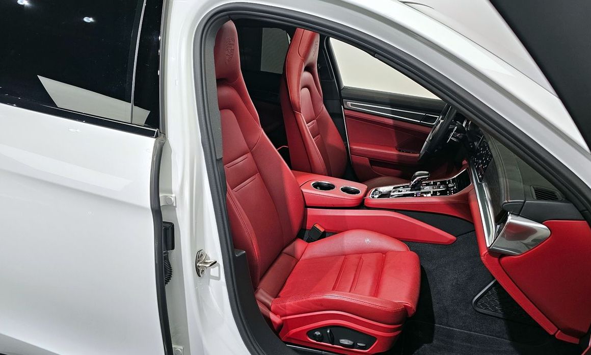 Porsche Panamera 2023