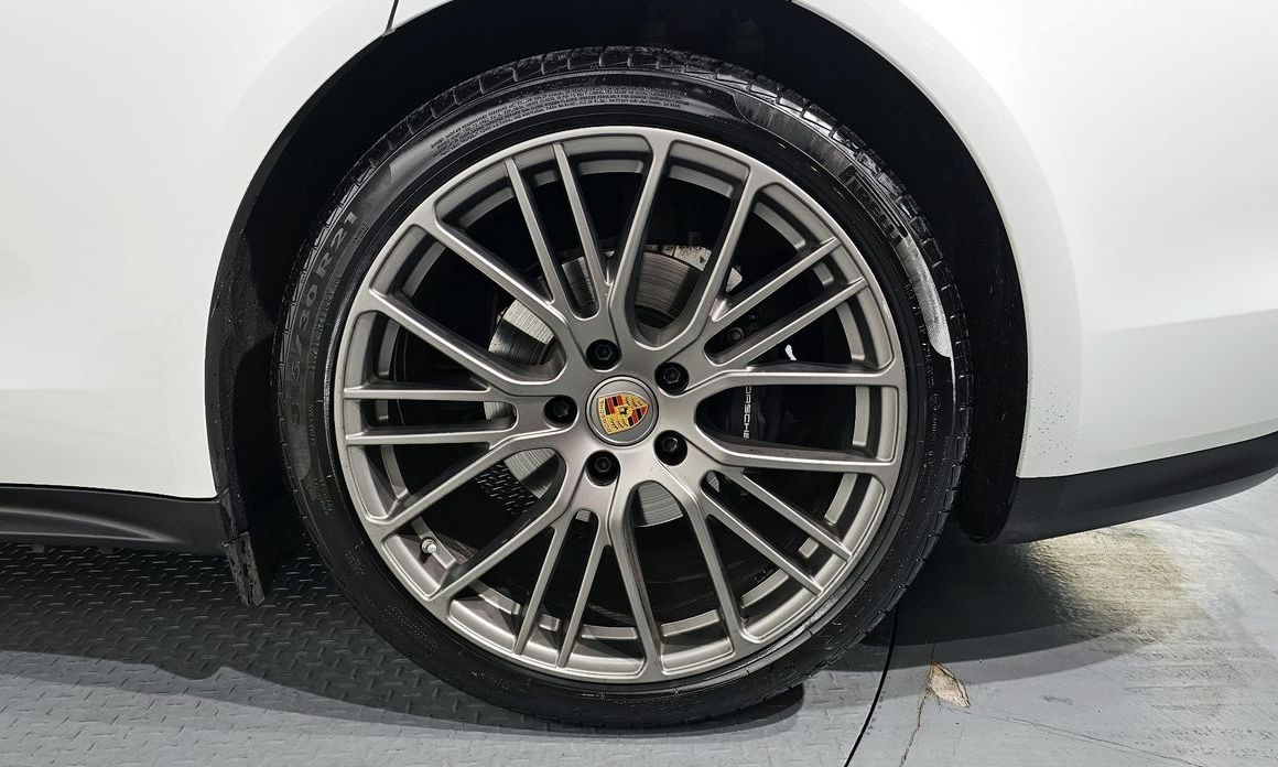 Porsche Panamera 2023