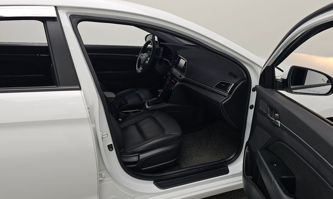 Hyundai AVANTE 2018