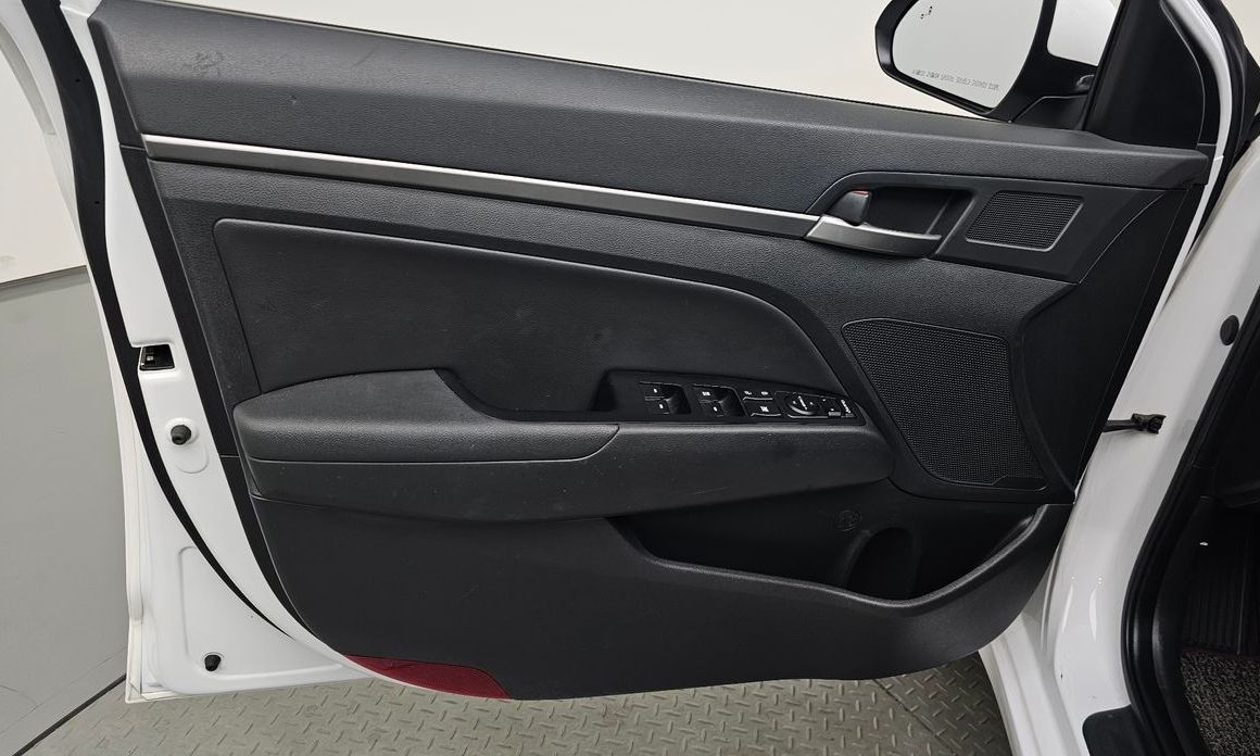 Hyundai AVANTE 2018