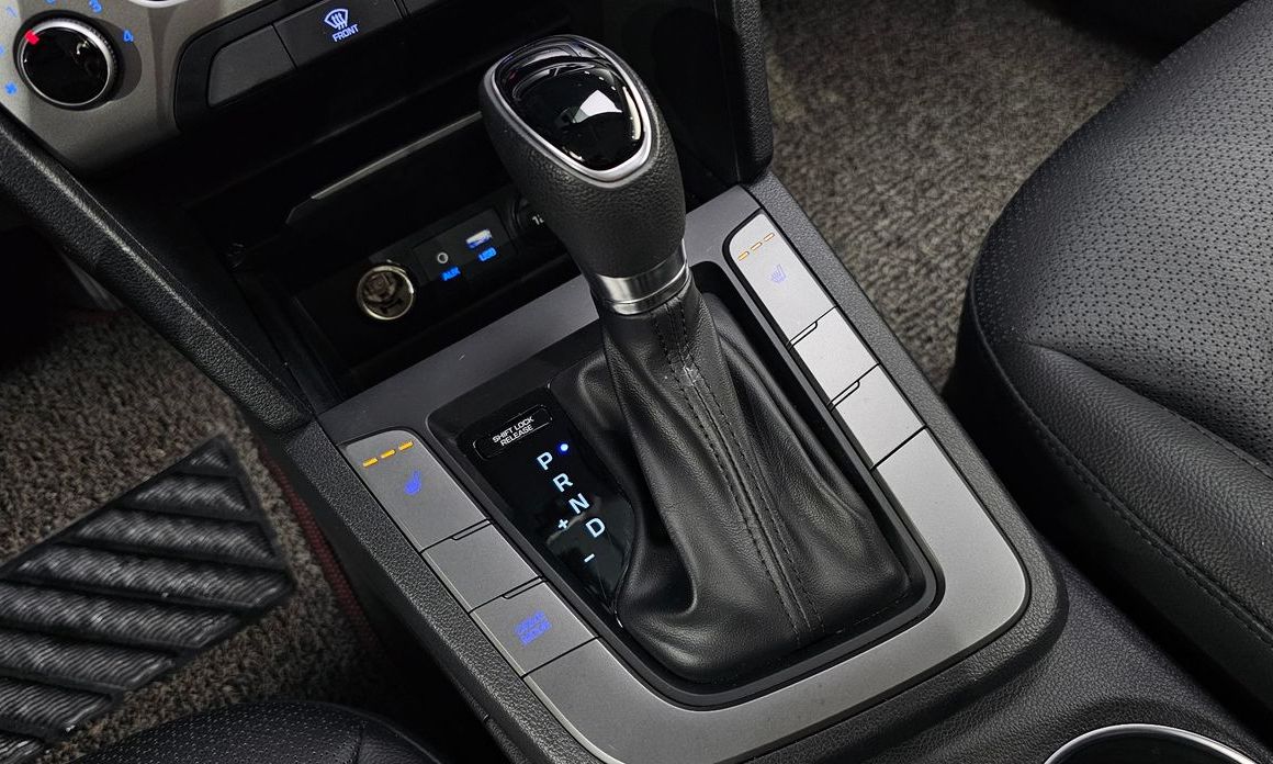 Hyundai AVANTE 2018