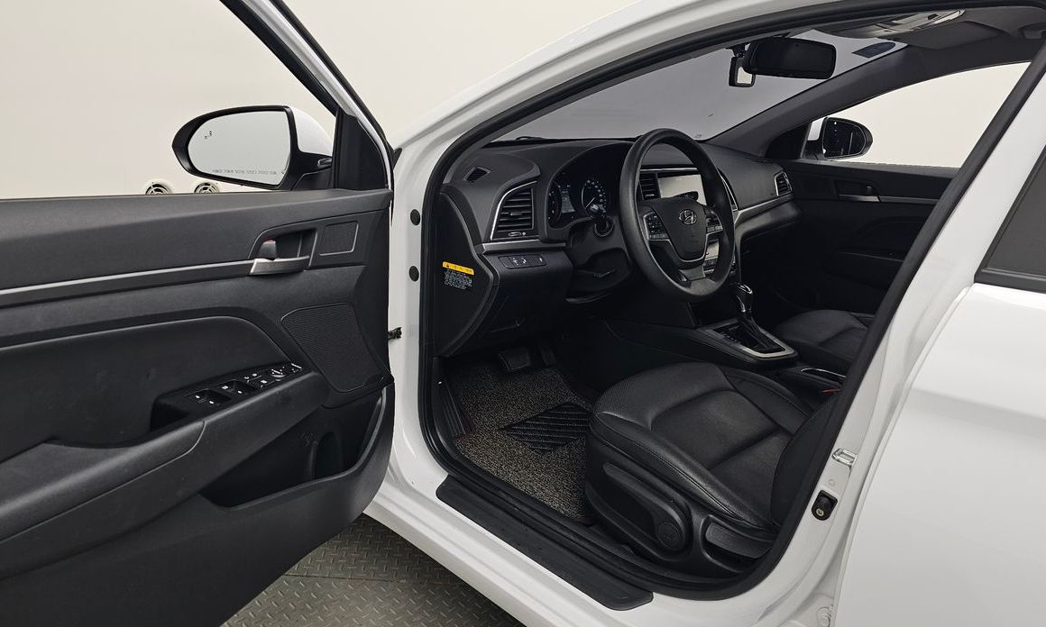 Hyundai AVANTE 2018