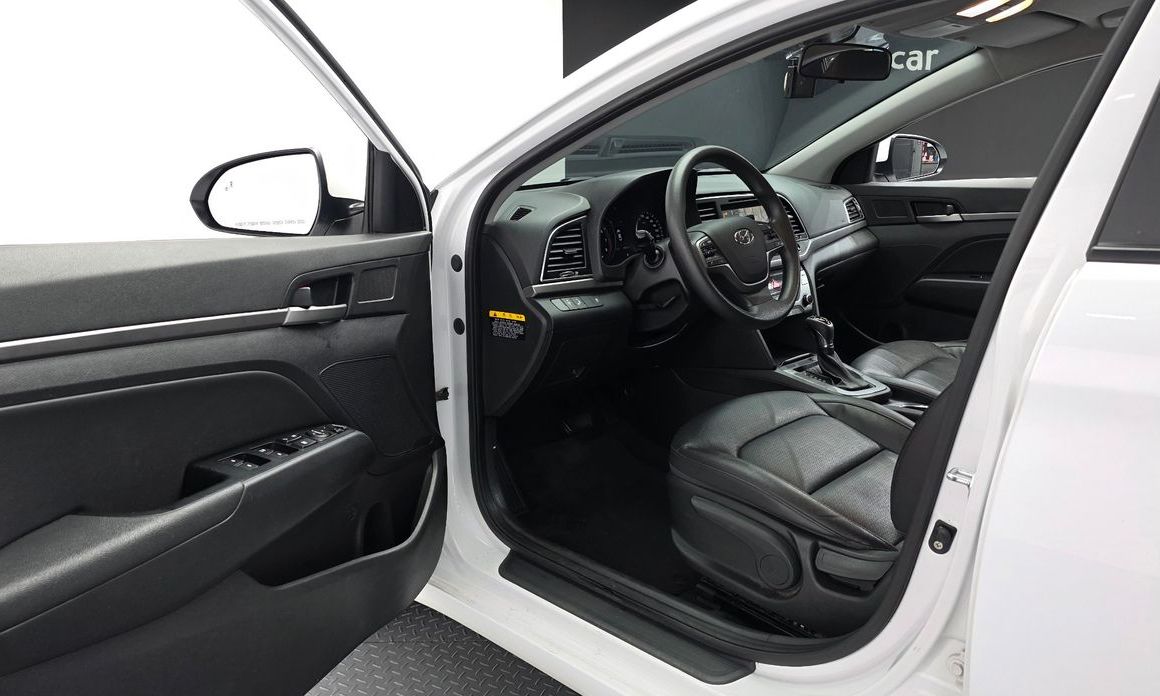 Hyundai AVANTE 2018