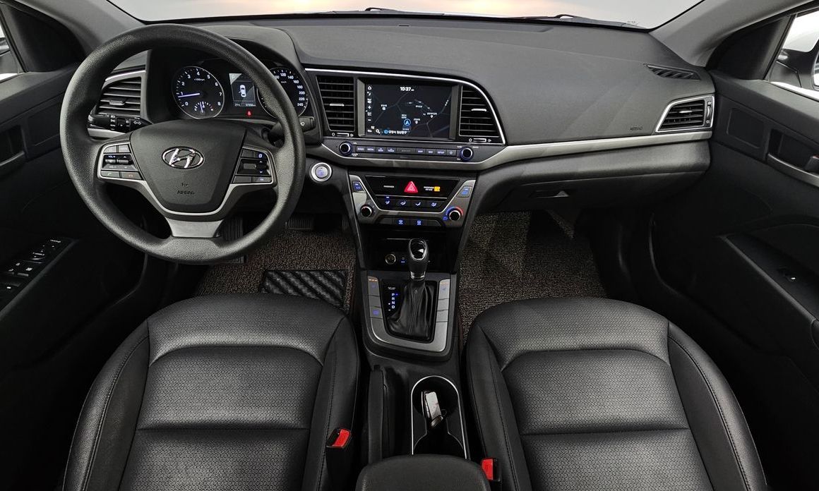 Hyundai AVANTE 2018