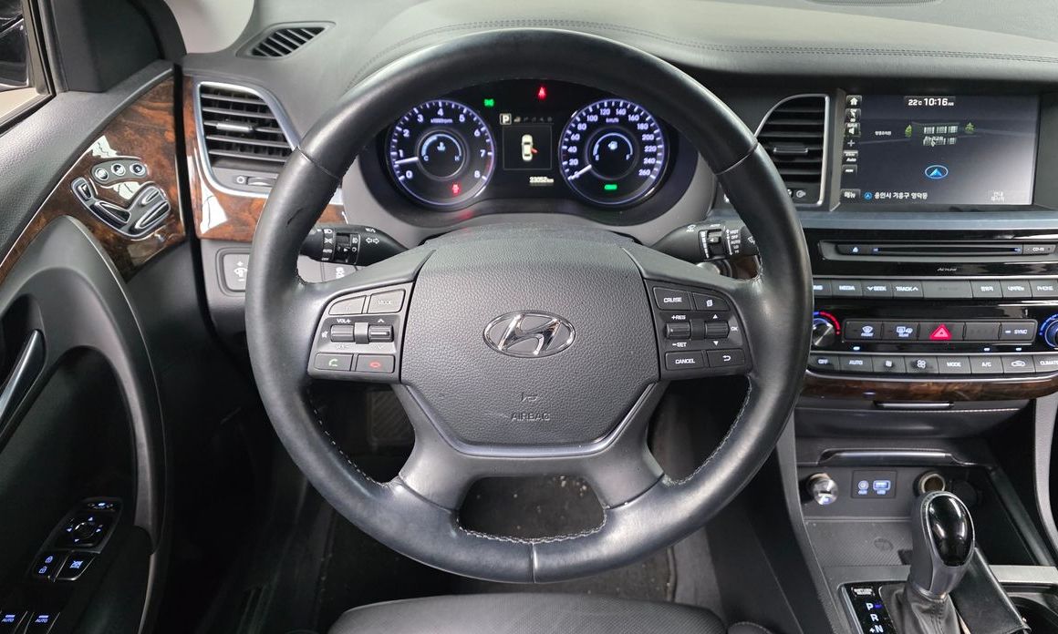 Hyundai Aslan 2015