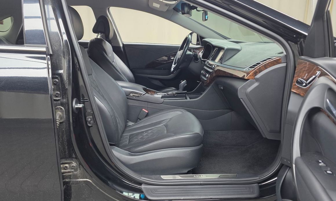 Hyundai Aslan 2015