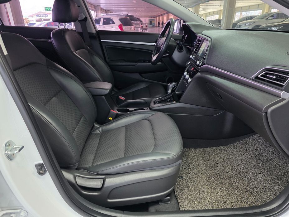 Hyundai AVANTE 2020