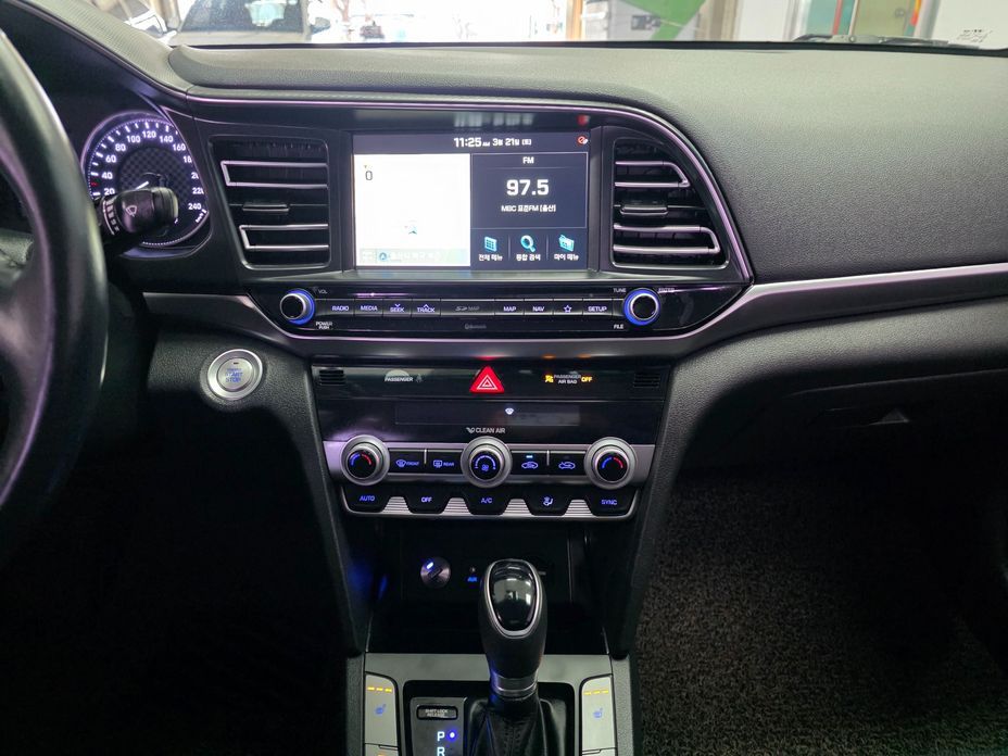 Hyundai AVANTE 2020