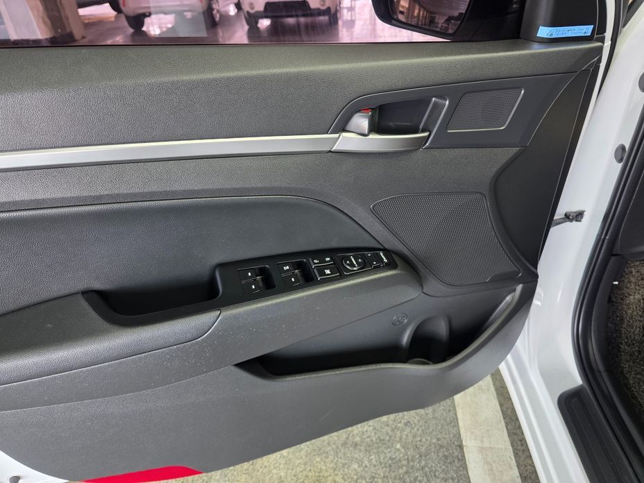 Hyundai AVANTE 2020