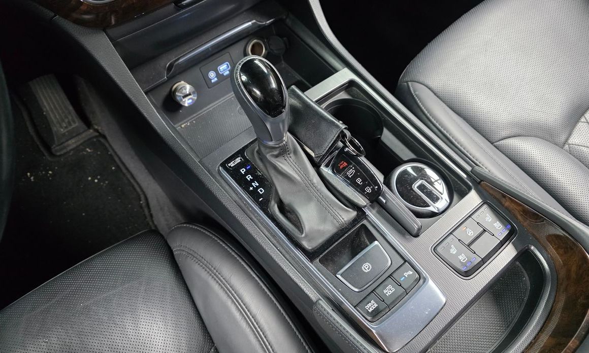 Hyundai Aslan 2015