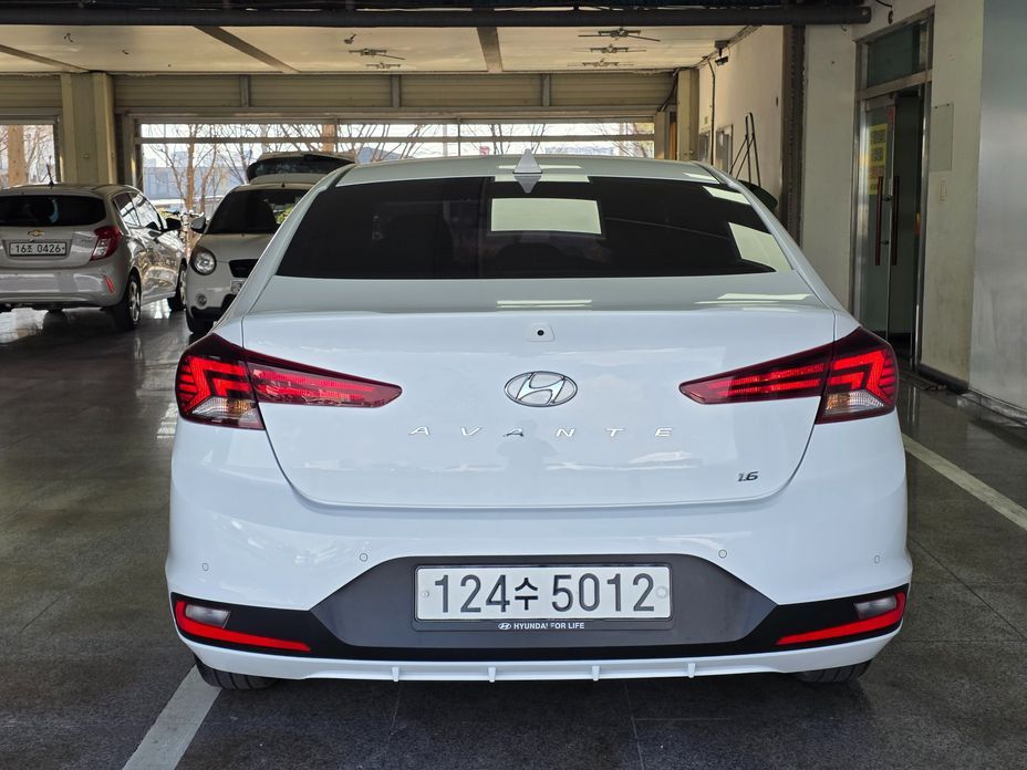 Hyundai AVANTE 2020