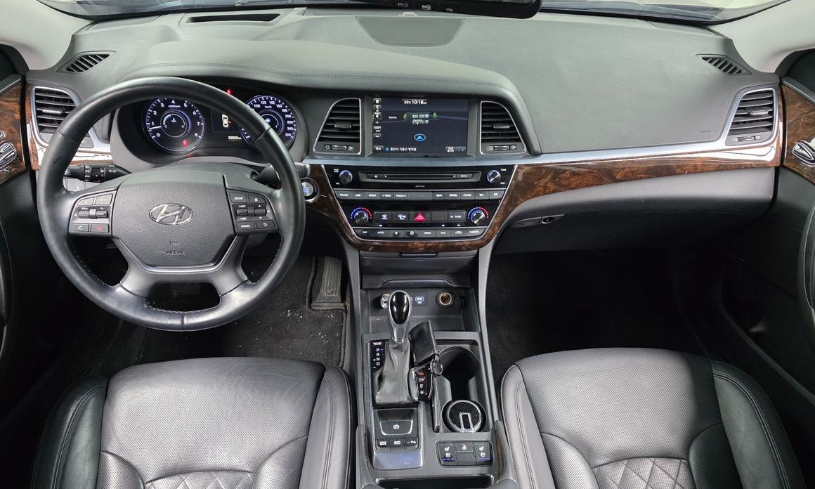 Hyundai Aslan 2015