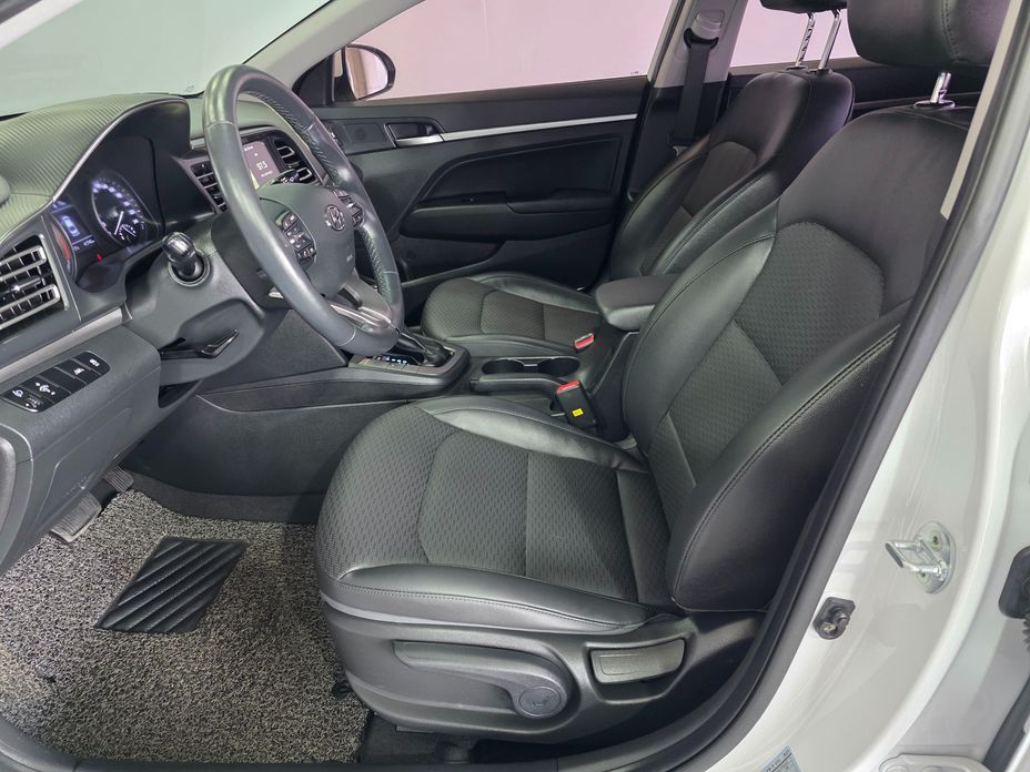Hyundai AVANTE 2020