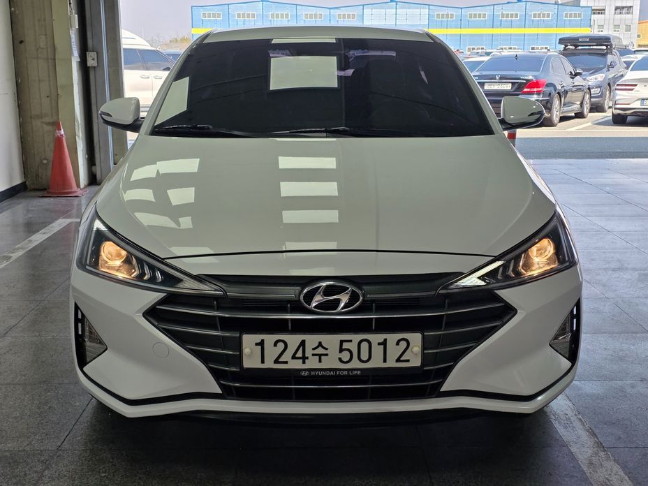 Hyundai AVANTE 2020