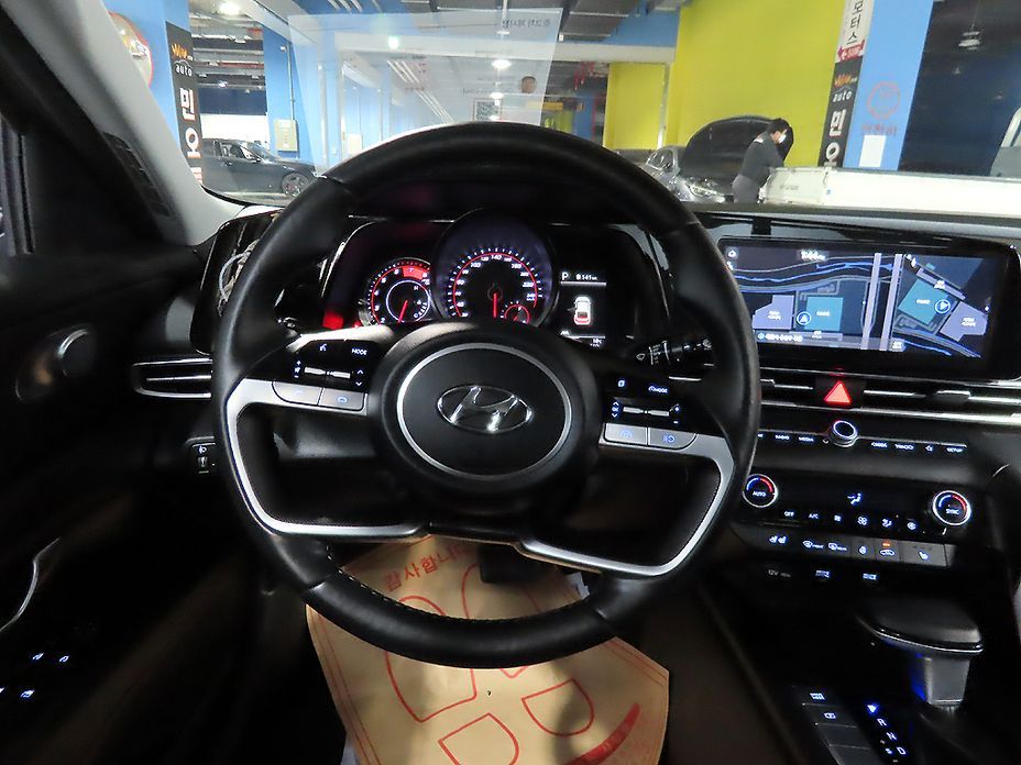 Hyundai AVANTE 2022