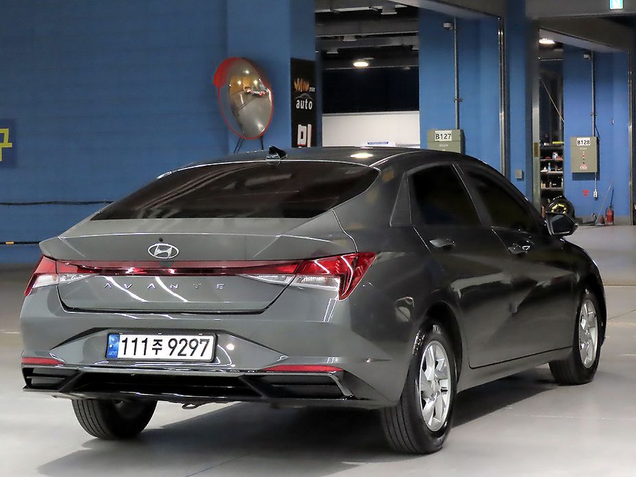 Hyundai AVANTE 2022
