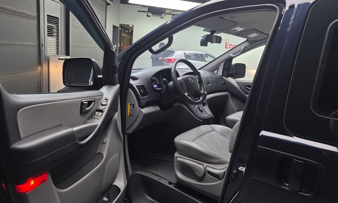 Hyundai Starex 2021