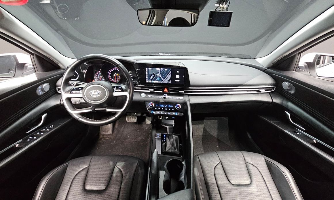 Hyundai AVANTE 2023