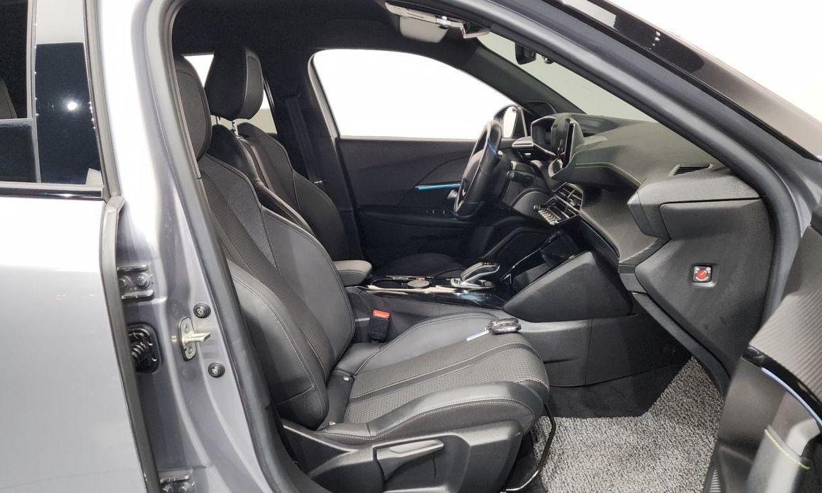Peugeot 2008 2021