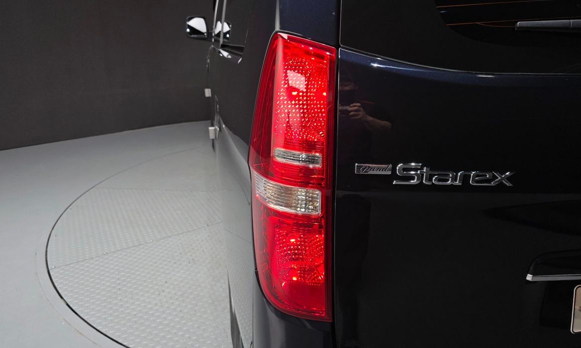 Hyundai Starex 2021