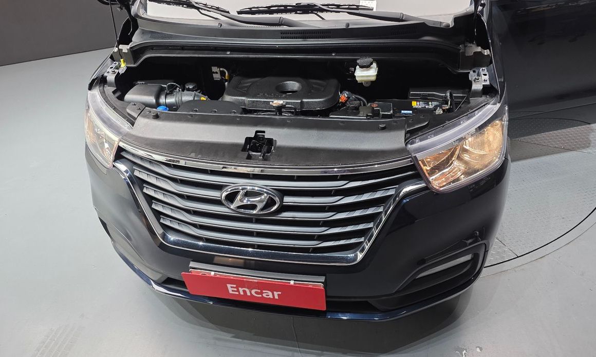 Hyundai Starex 2021