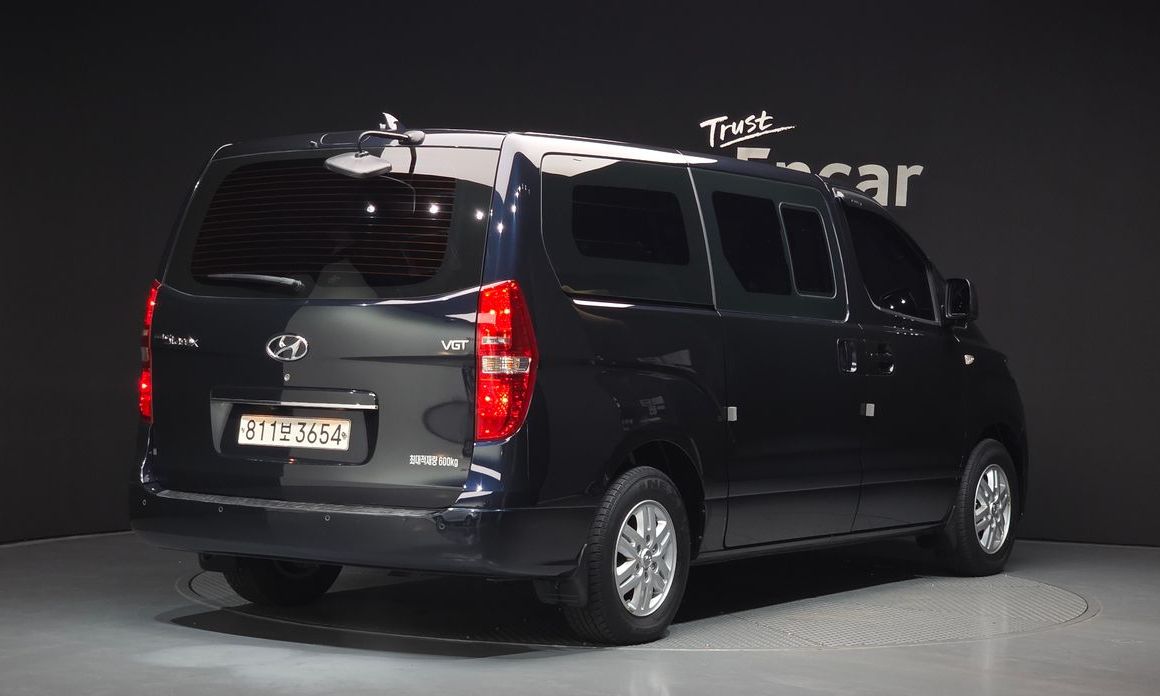 Hyundai Starex 2021