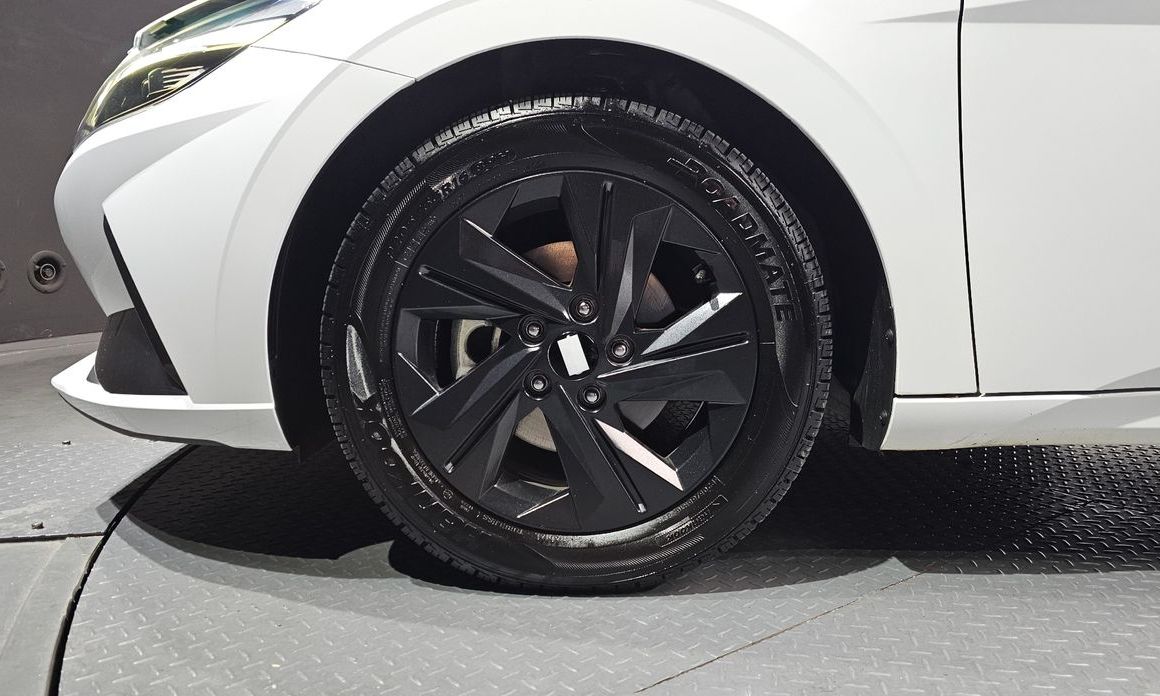 Hyundai AVANTE 2023