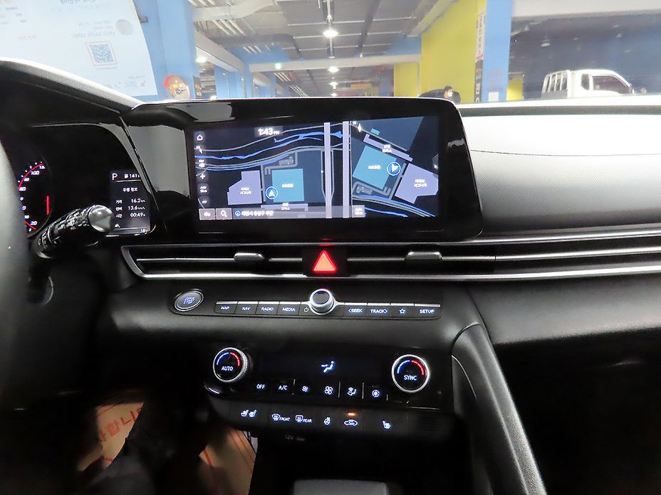 Hyundai AVANTE 2022
