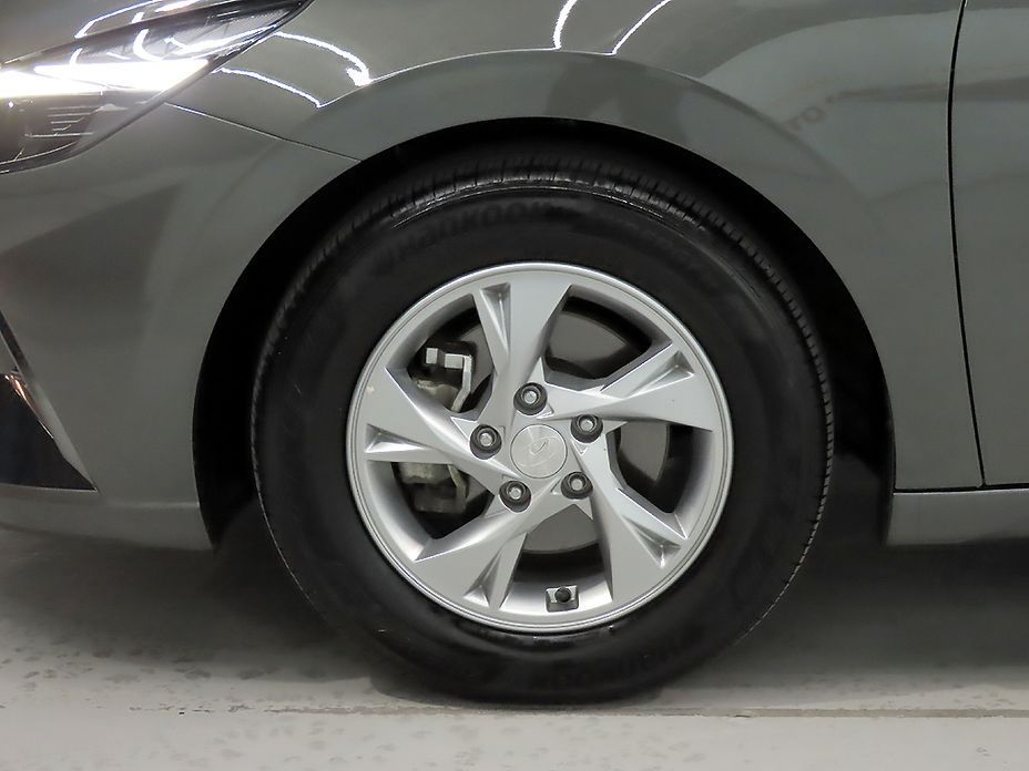 Hyundai AVANTE 2022