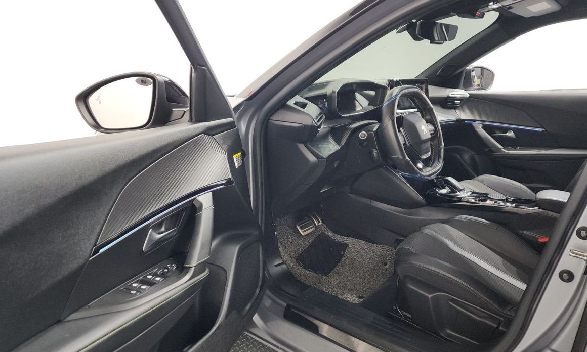 Peugeot 2008 2021