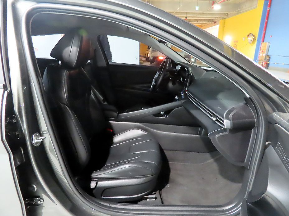 Hyundai AVANTE 2022