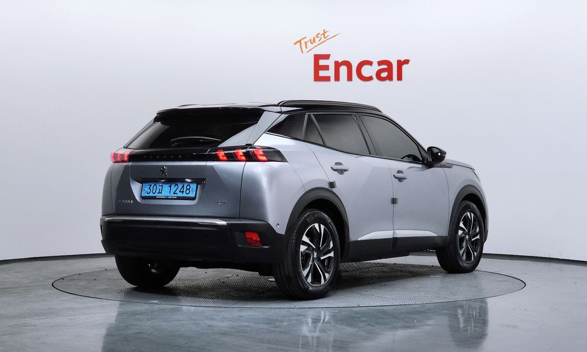 Peugeot 2008 2021