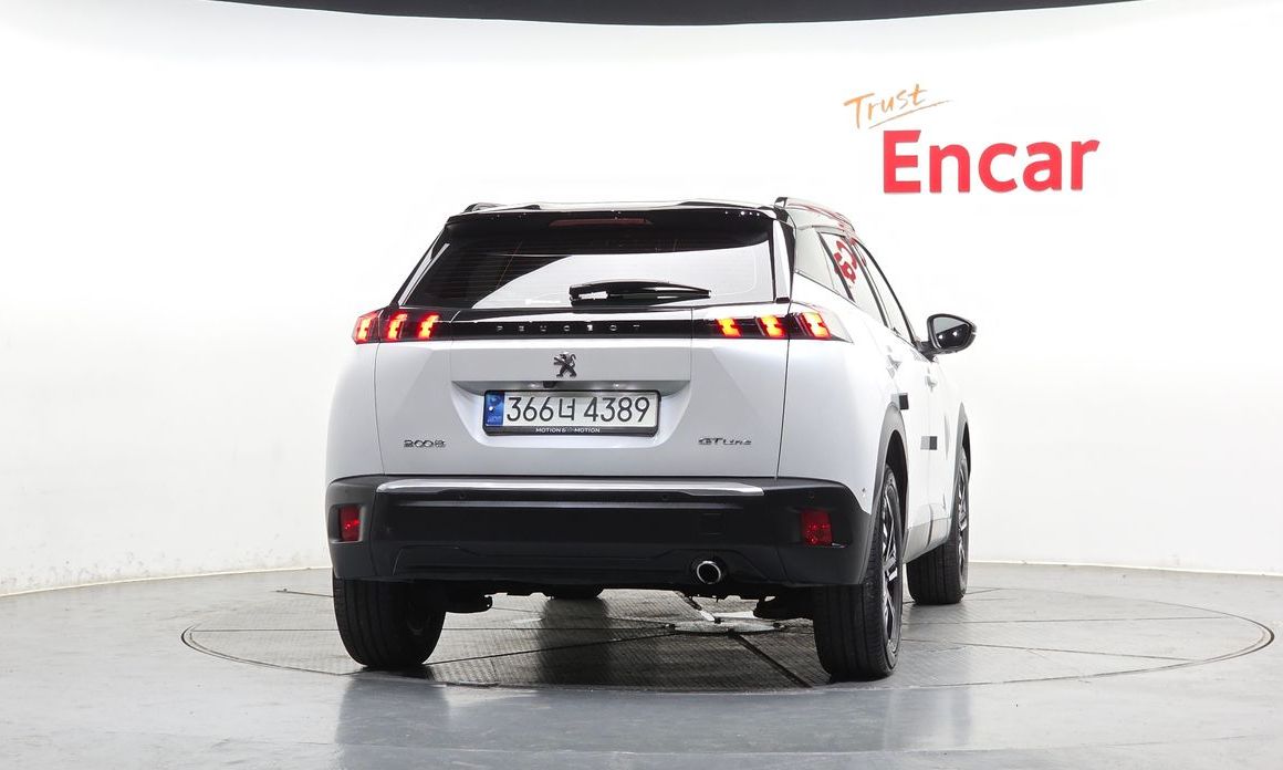 Peugeot 2008 2021