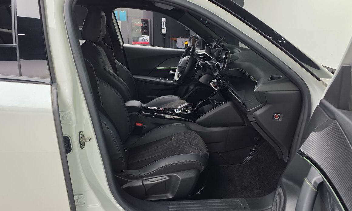 Peugeot 2008 2021