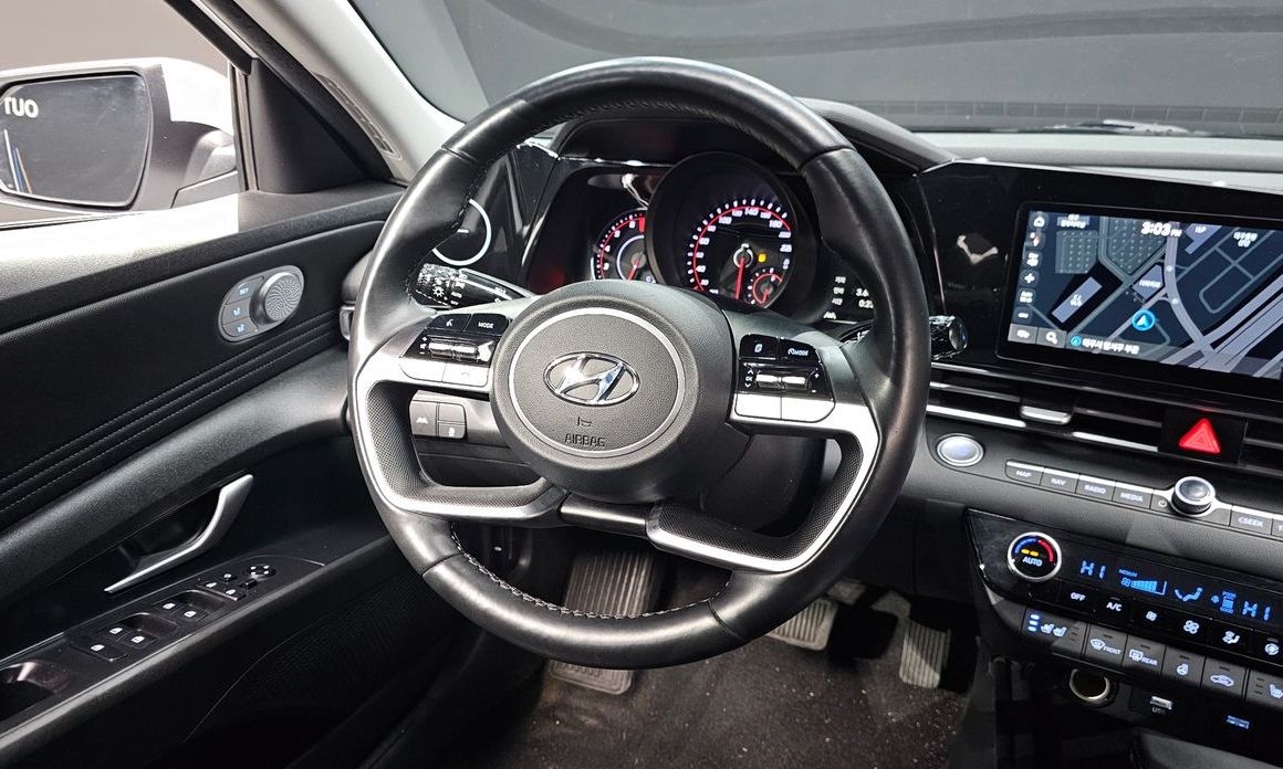 Hyundai AVANTE 2023