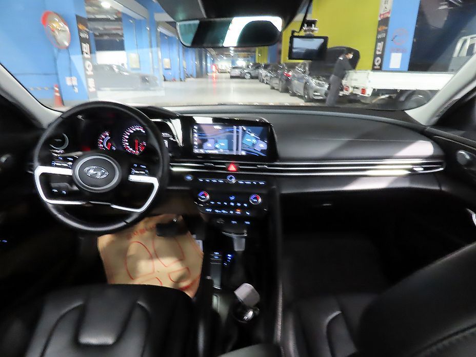 Hyundai AVANTE 2022