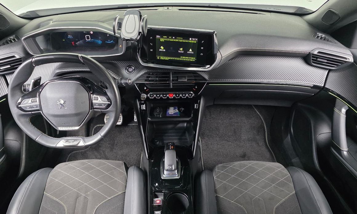 Peugeot 2008 2021